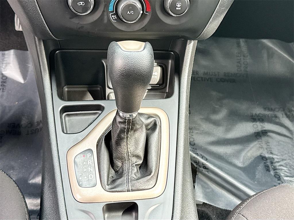 used 2016 Jeep Cherokee car, priced at $9,000