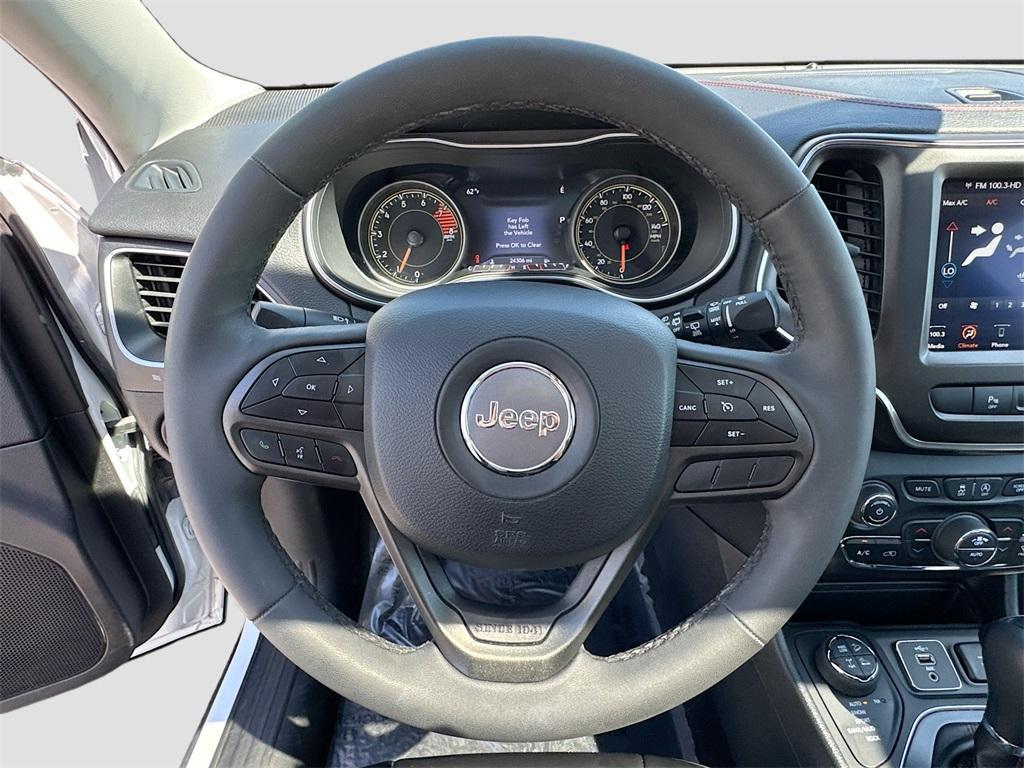 used 2022 Jeep Cherokee car