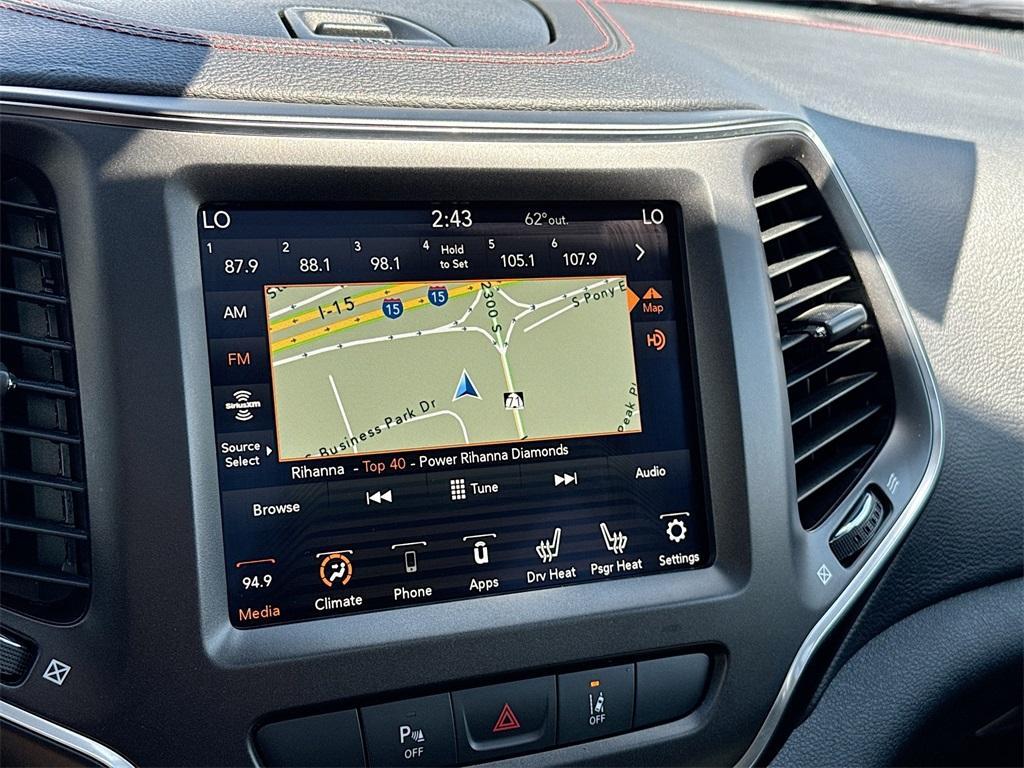 used 2022 Jeep Cherokee car