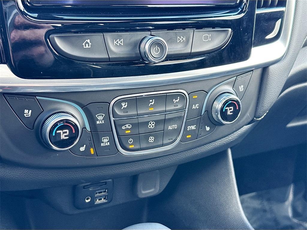 used 2023 Chevrolet Traverse car, priced at $35,800