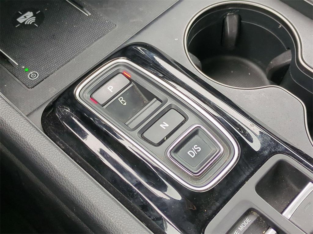 used 2023 Honda Pilot car, priced at $32,100