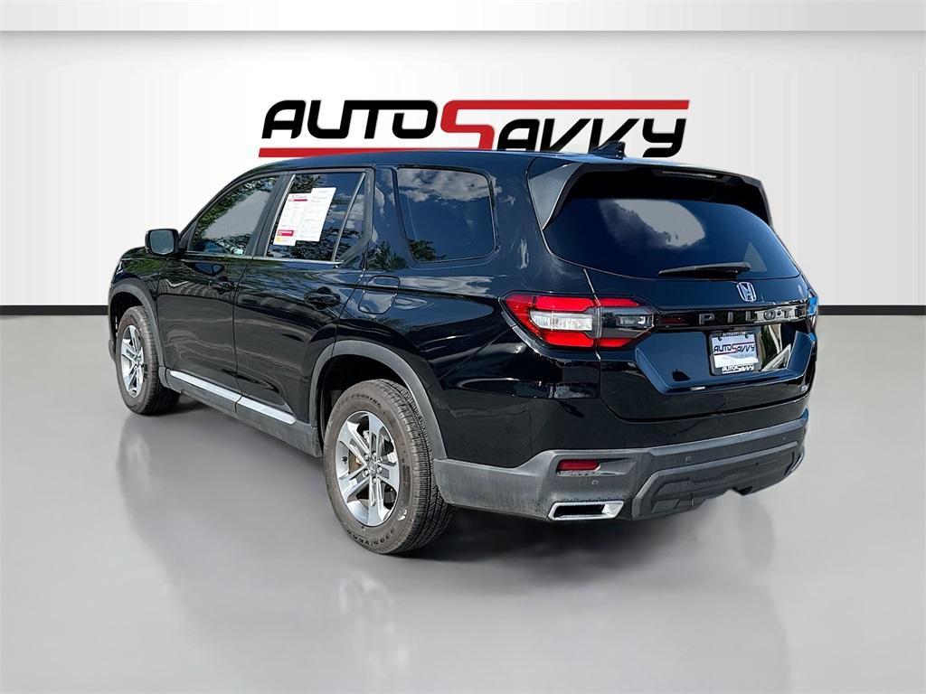 used 2023 Honda Pilot car, priced at $32,100