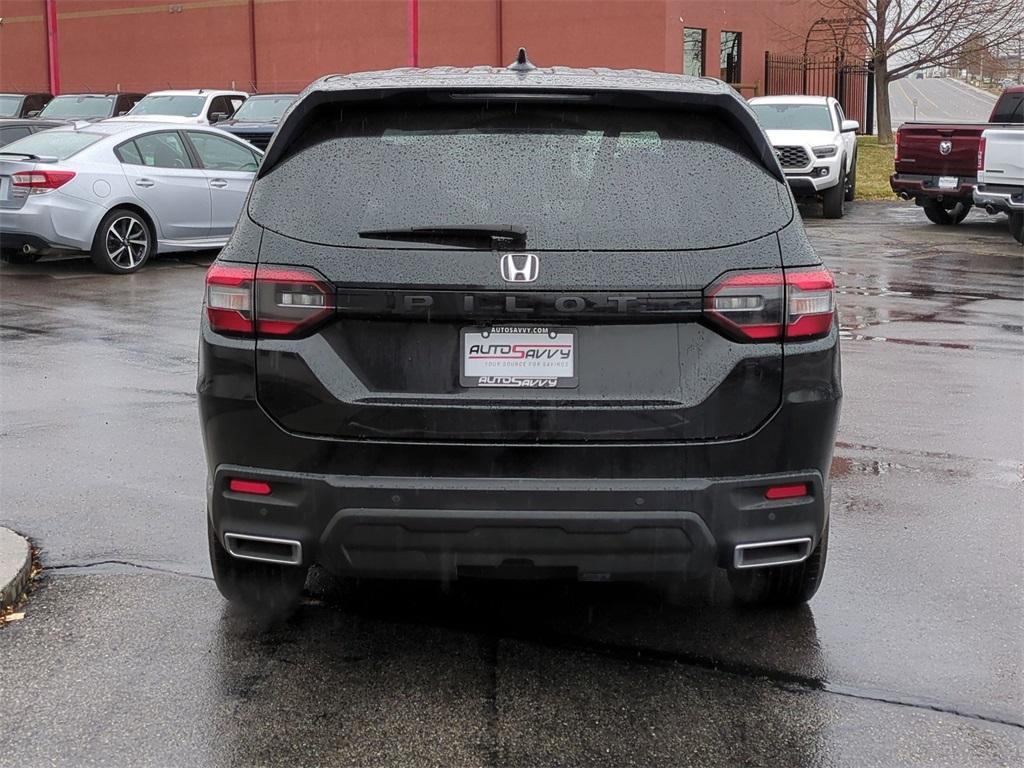 used 2023 Honda Pilot car, priced at $32,100