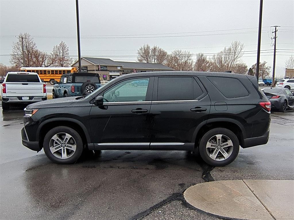 used 2023 Honda Pilot car, priced at $32,100