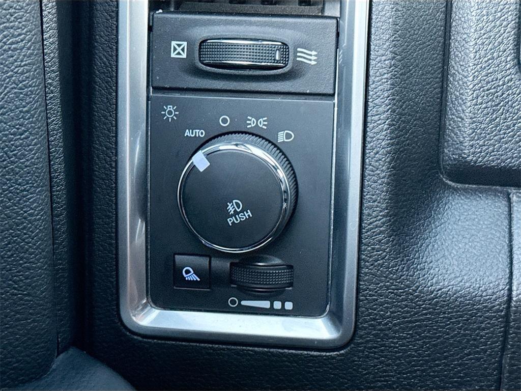 used 2022 Ram 1500 Classic car, priced at $27,100