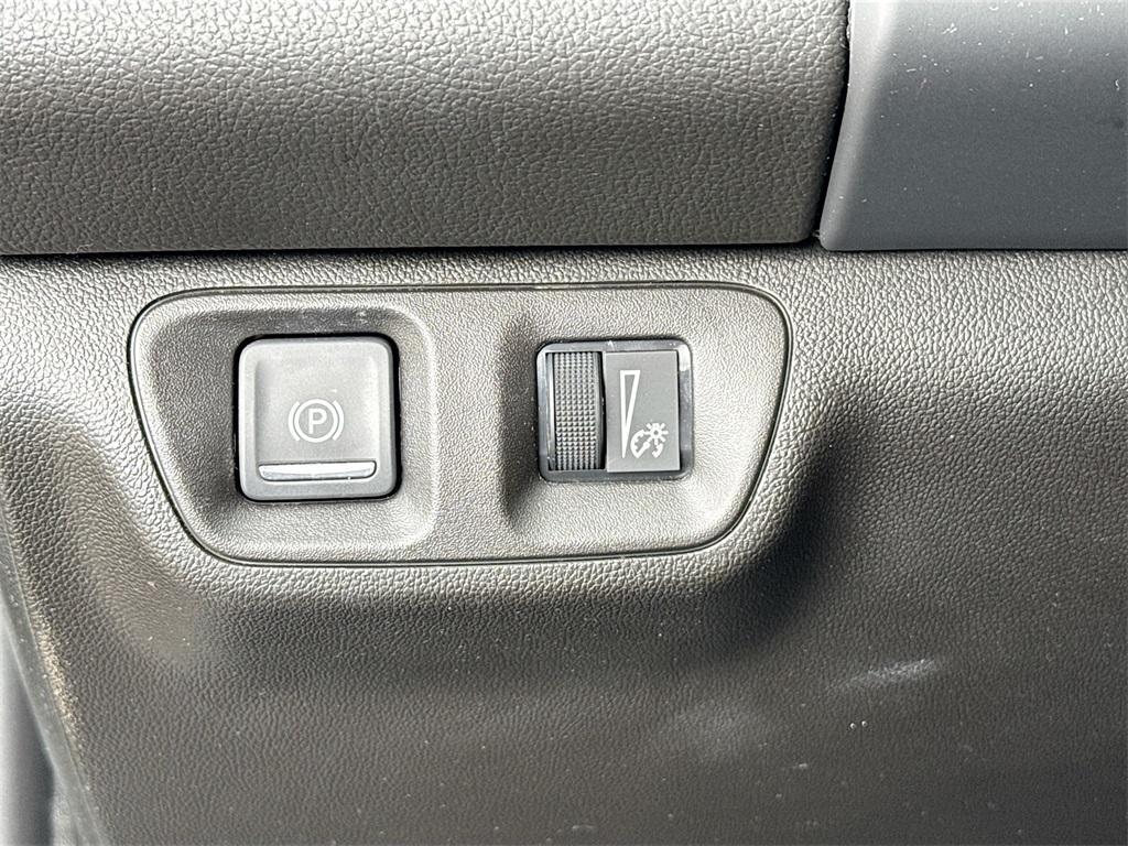 used 2023 GMC Acadia car, priced at $26,200