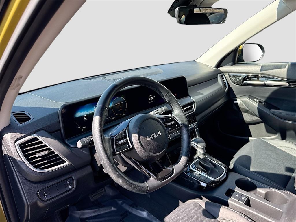used 2024 Kia Seltos car, priced at $22,600