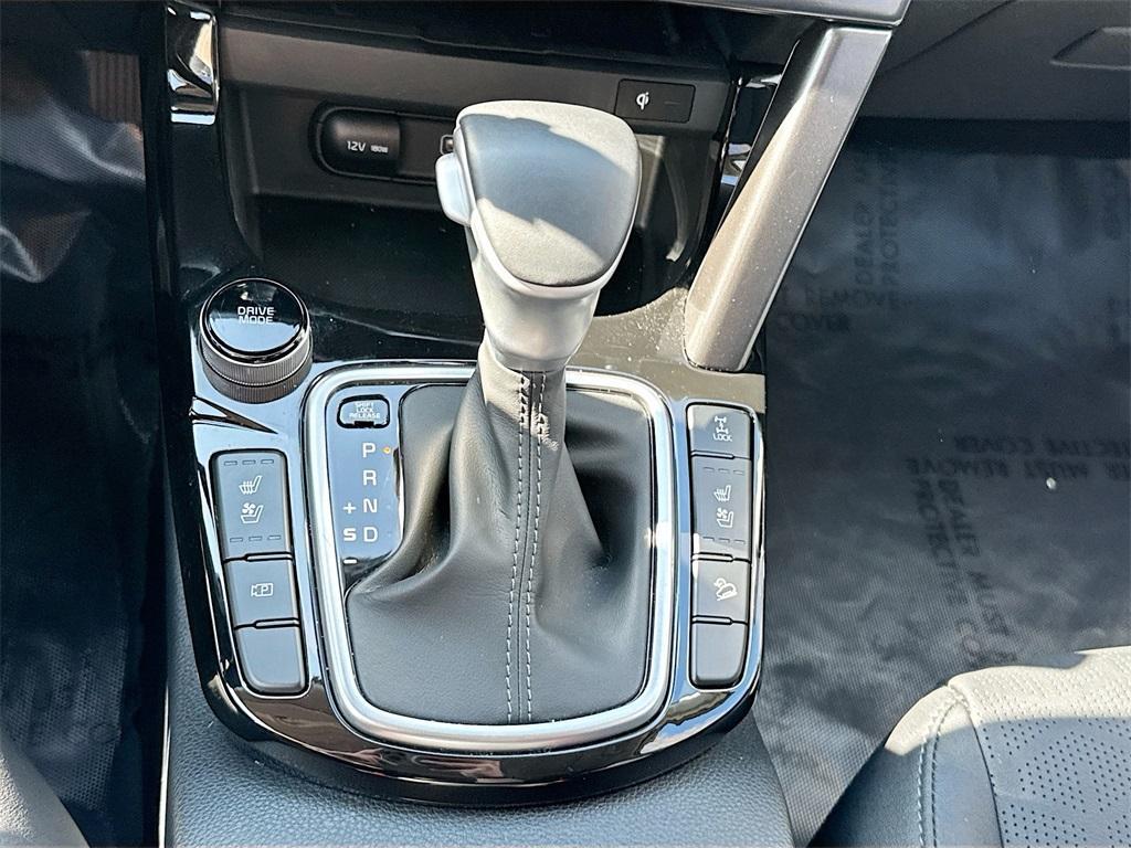 used 2024 Kia Seltos car, priced at $22,600