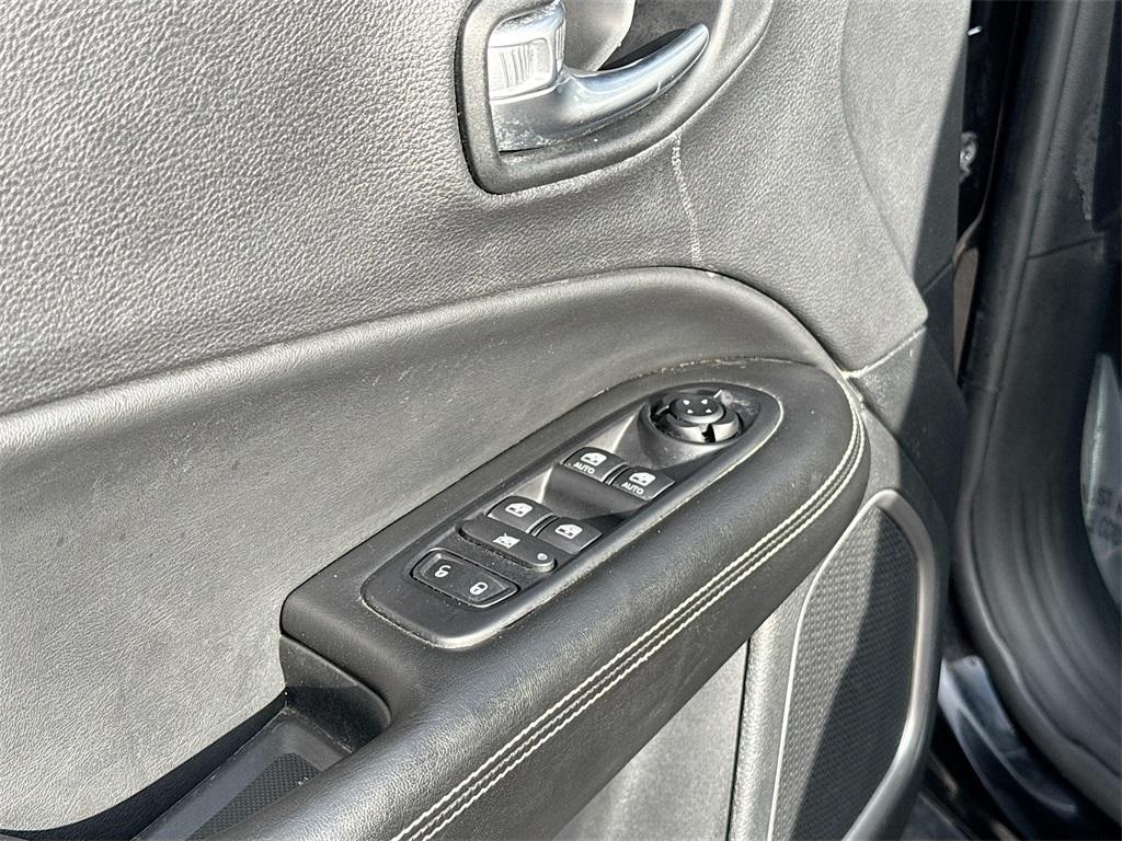 used 2021 Jeep Compass car, priced at $17,000