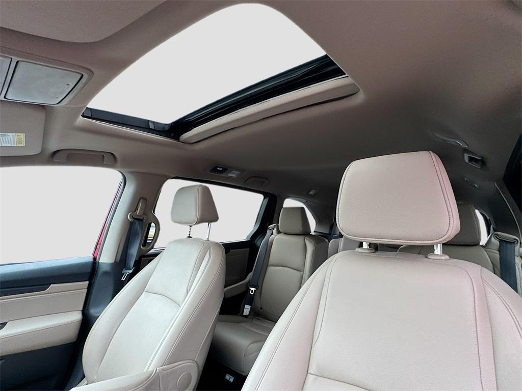 used 2024 Honda Odyssey car, priced at $35,000
