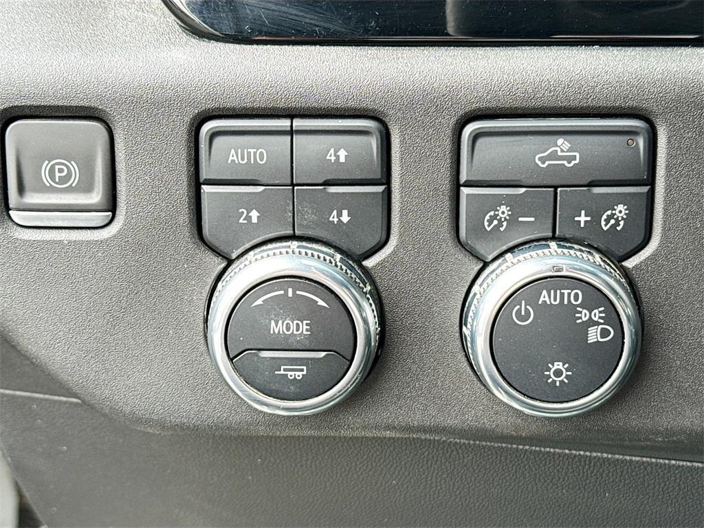 used 2023 GMC Sierra 1500 car, priced at $35,500