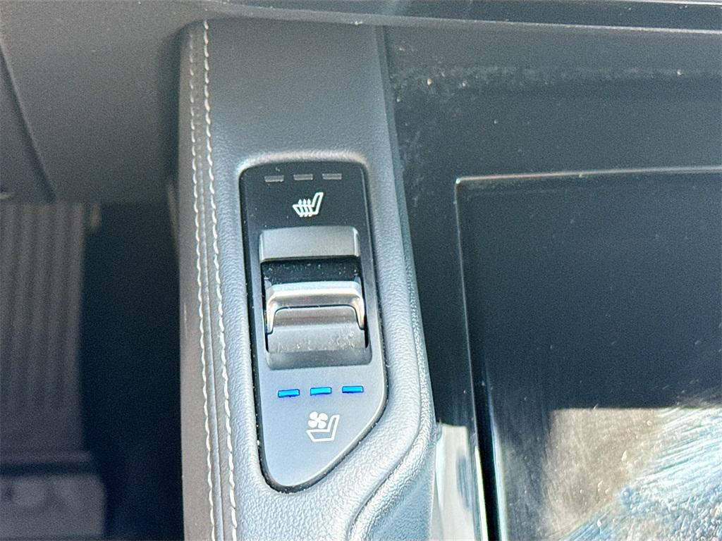 used 2022 Kia Telluride car, priced at $30,000