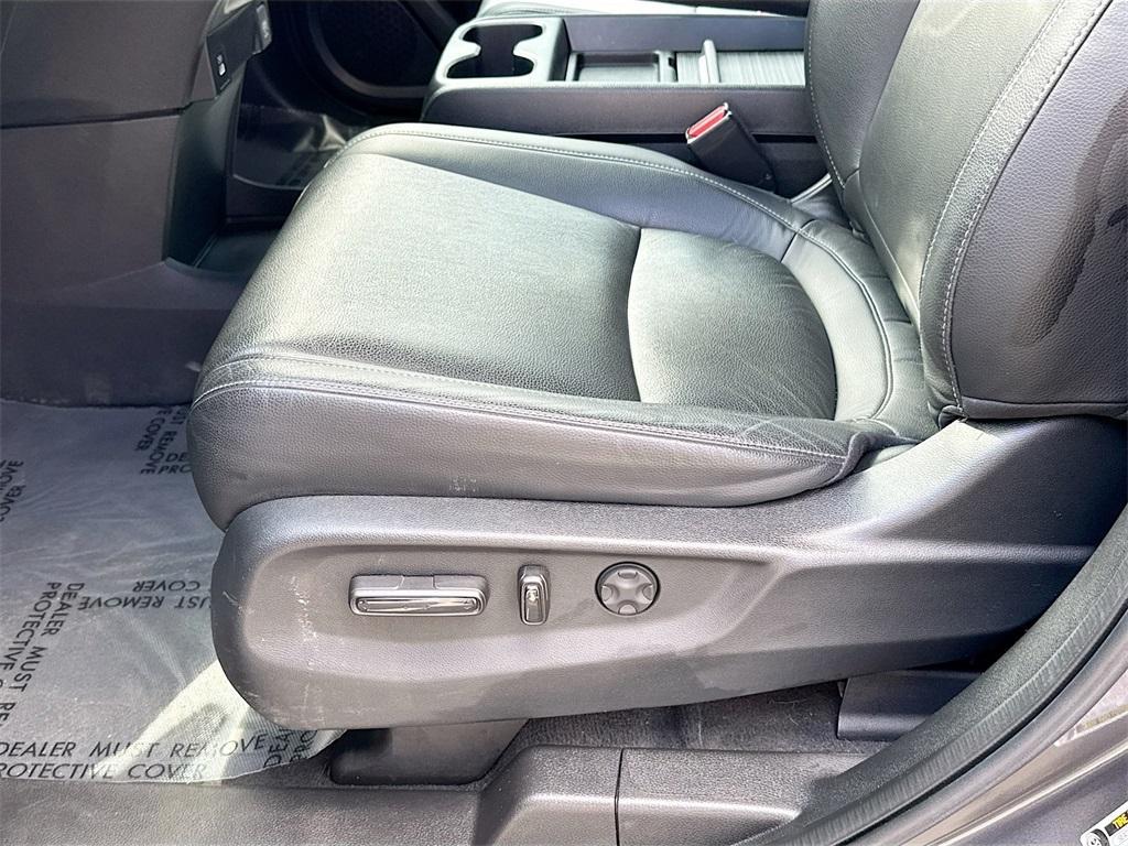 used 2023 Honda Odyssey car, priced at $27,100