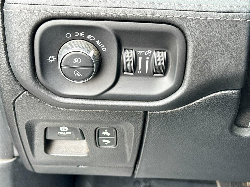 used 2021 Ram 1500 car, priced at $34,600