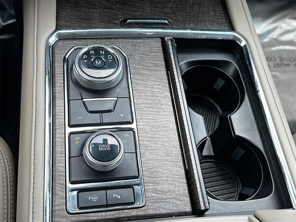 used 2021 Ford Expedition car, priced at $36,000