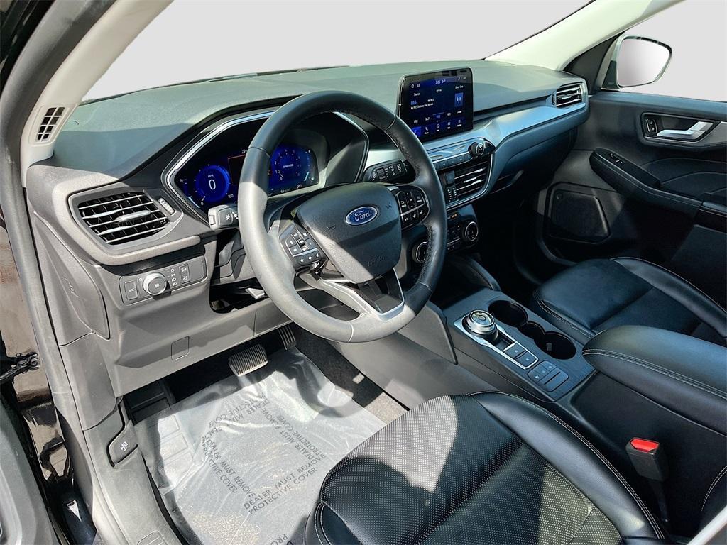 used 2022 Ford Escape car, priced at $22,600