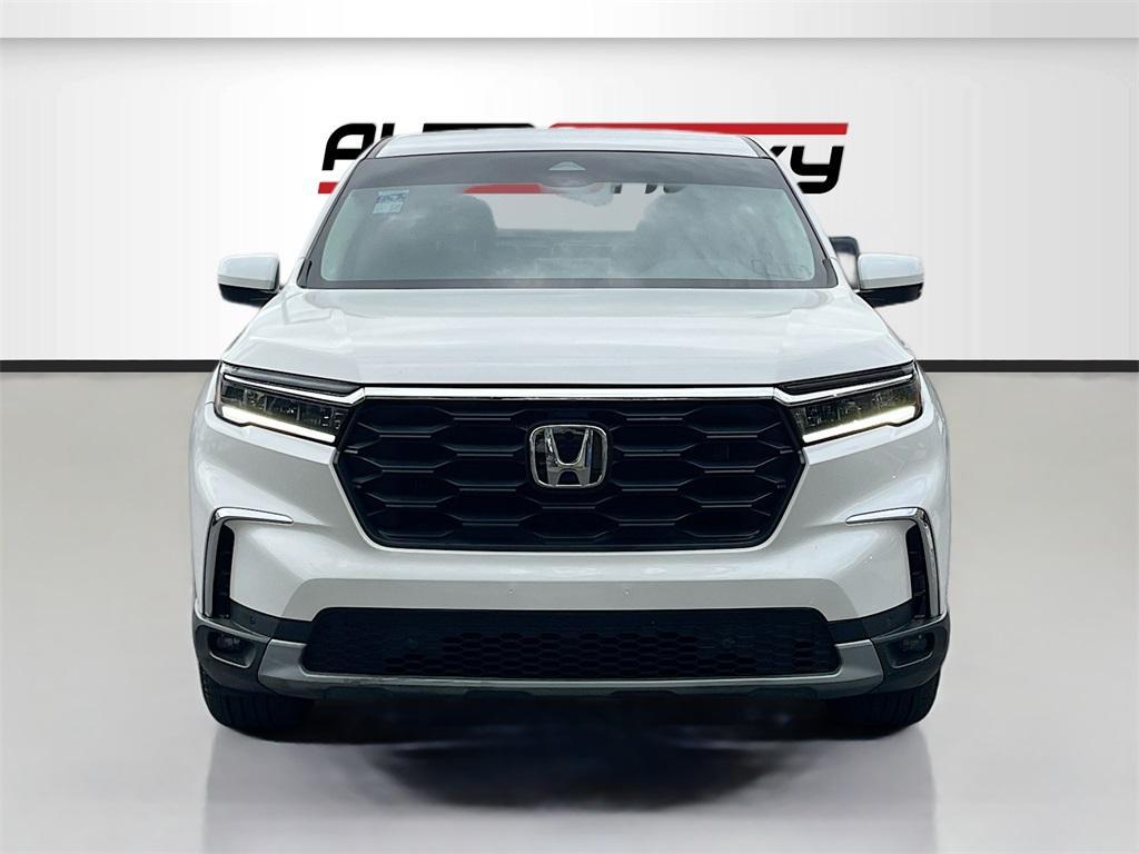 used 2025 Honda Pilot car, priced at $36,500