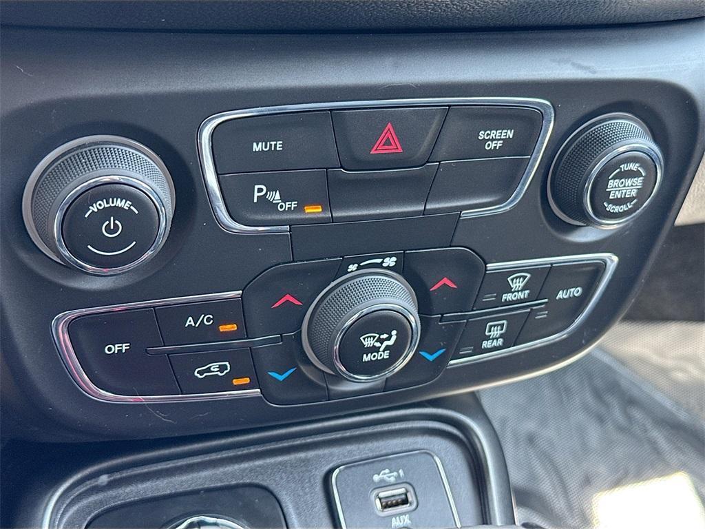 used 2019 Jeep Compass car, priced at $17,000