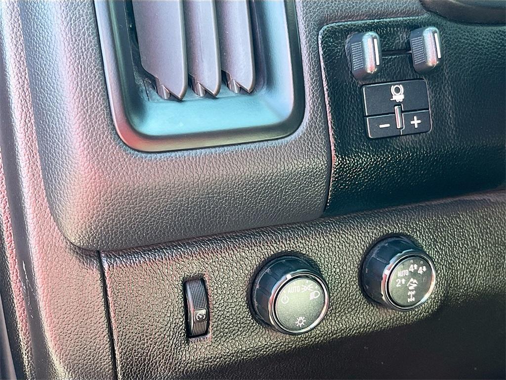 used 2022 Chevrolet Colorado car, priced at $32,400