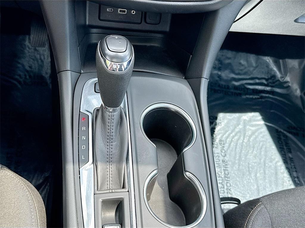 used 2021 Chevrolet Equinox car, priced at $18,000