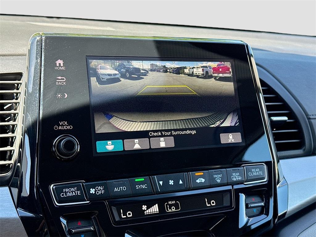 used 2023 Honda Odyssey car, priced at $28,000