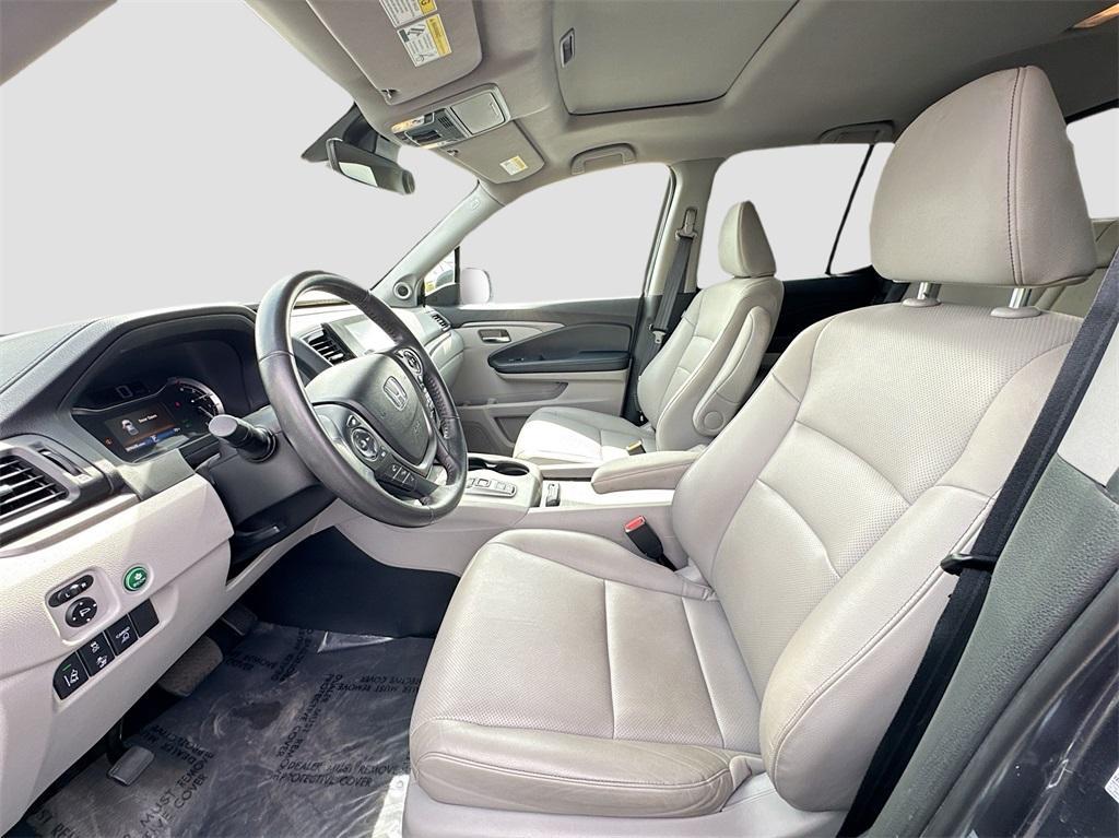 used 2023 Honda Ridgeline car, priced at $27,900
