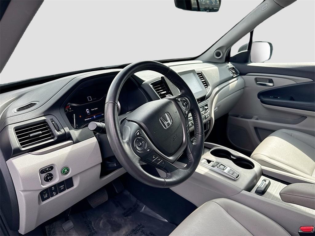 used 2023 Honda Ridgeline car, priced at $27,900