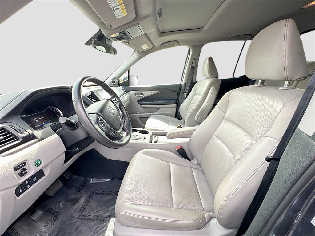 used 2023 Honda Ridgeline car, priced at $27,900