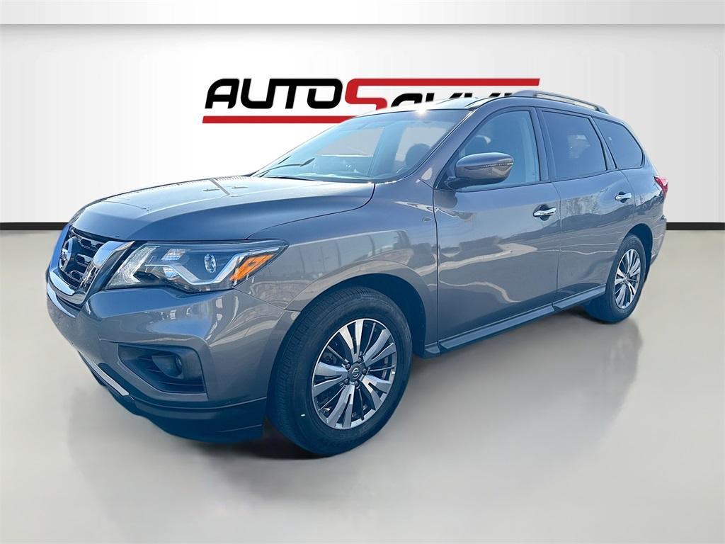 used 2020 Nissan Pathfinder car, priced at $18,300