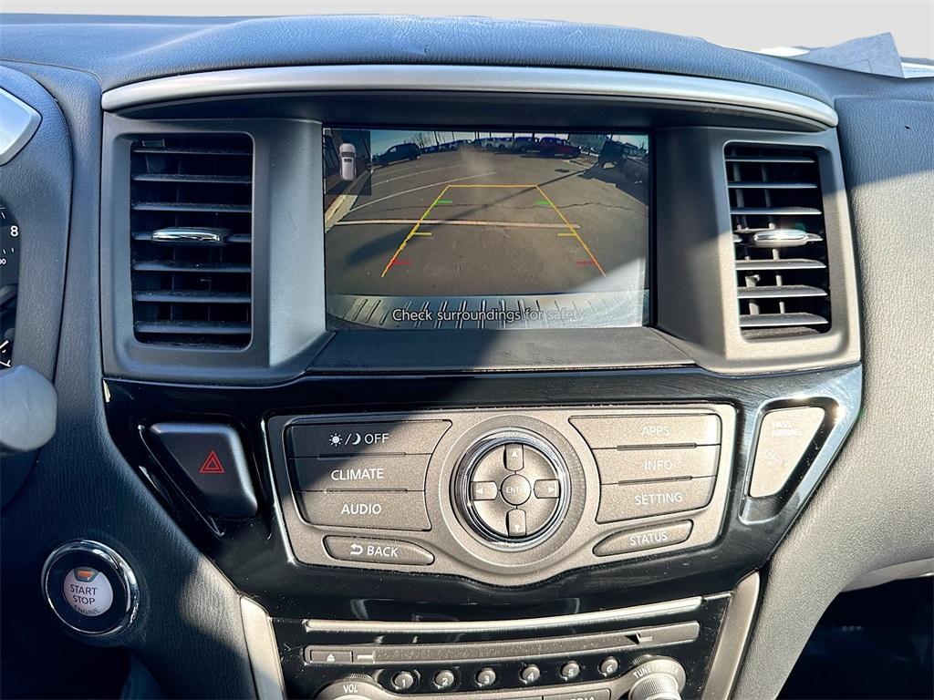 used 2020 Nissan Pathfinder car, priced at $18,300