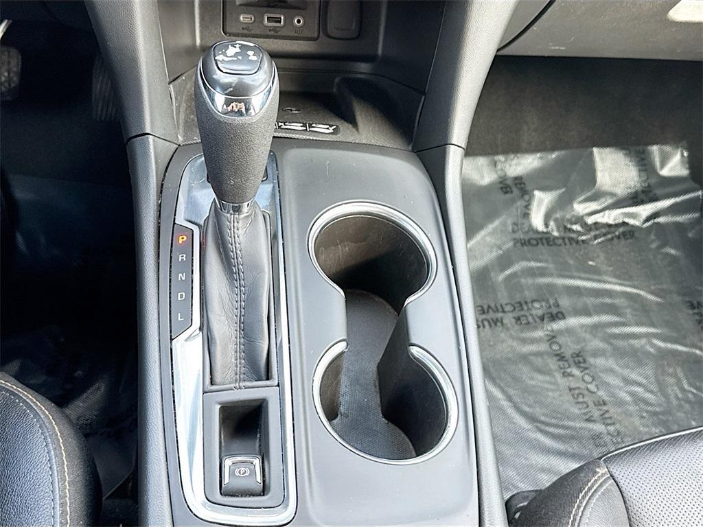 used 2021 Chevrolet Equinox car, priced at $21,000