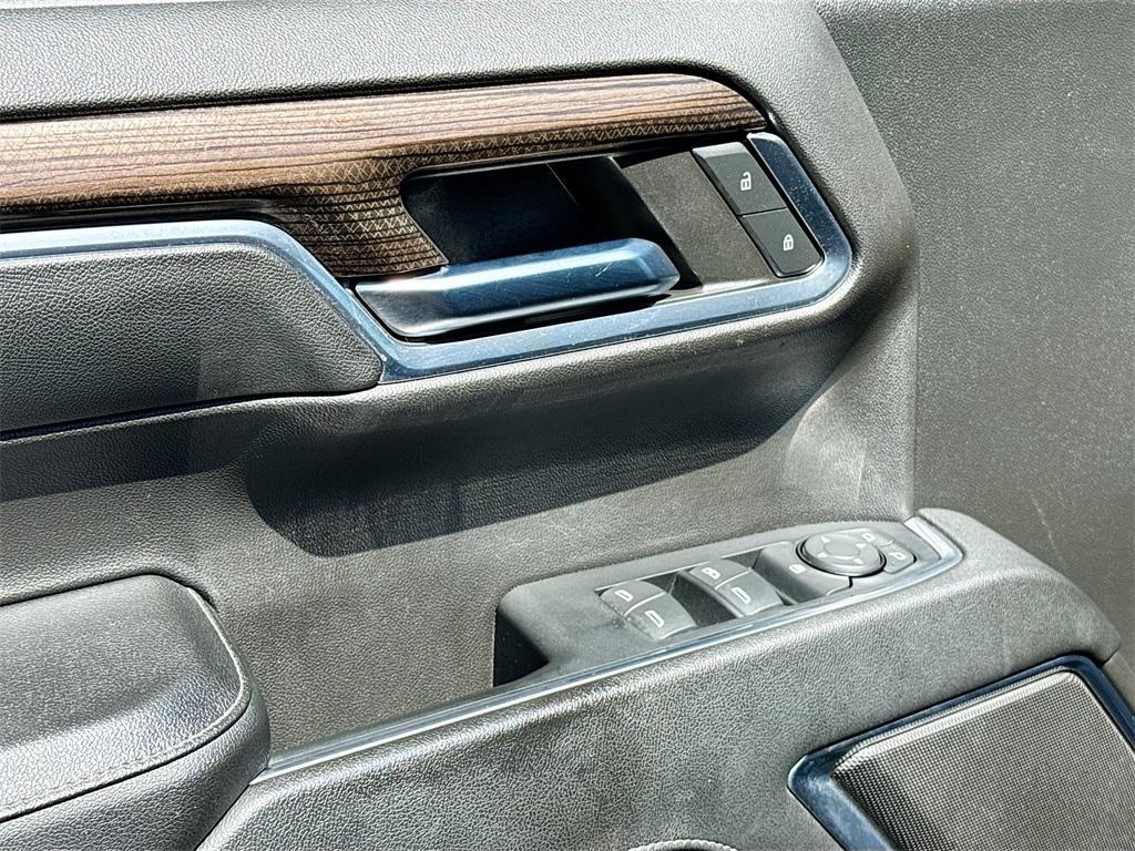 used 2024 Chevrolet Silverado 1500 car, priced at $42,700