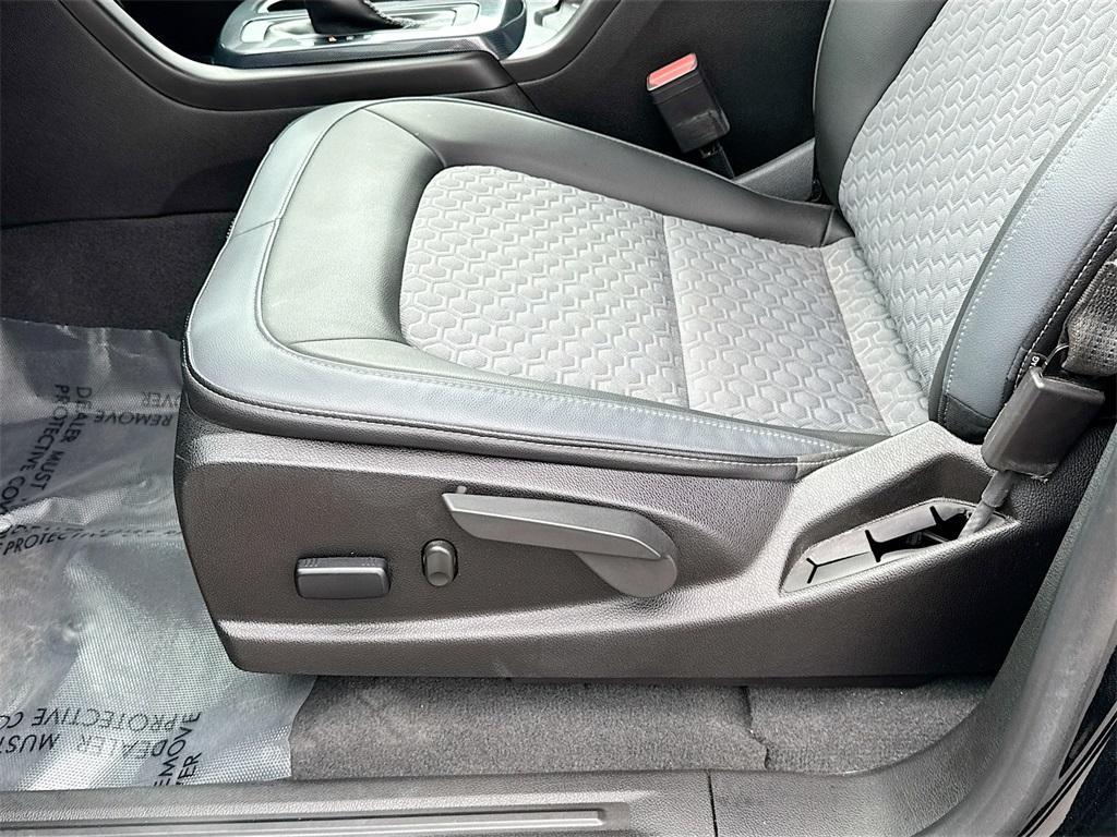 used 2022 Chevrolet Colorado car, priced at $29,200