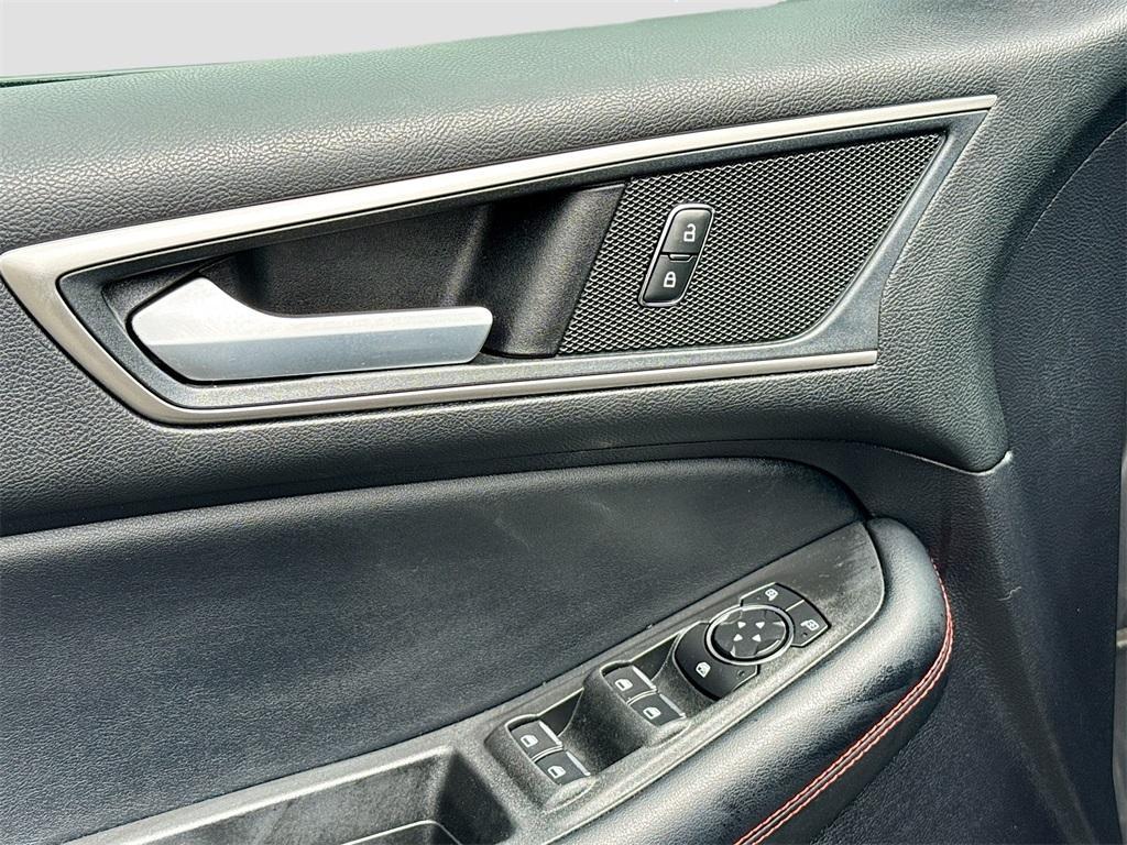 used 2022 Ford Edge car, priced at $21,500