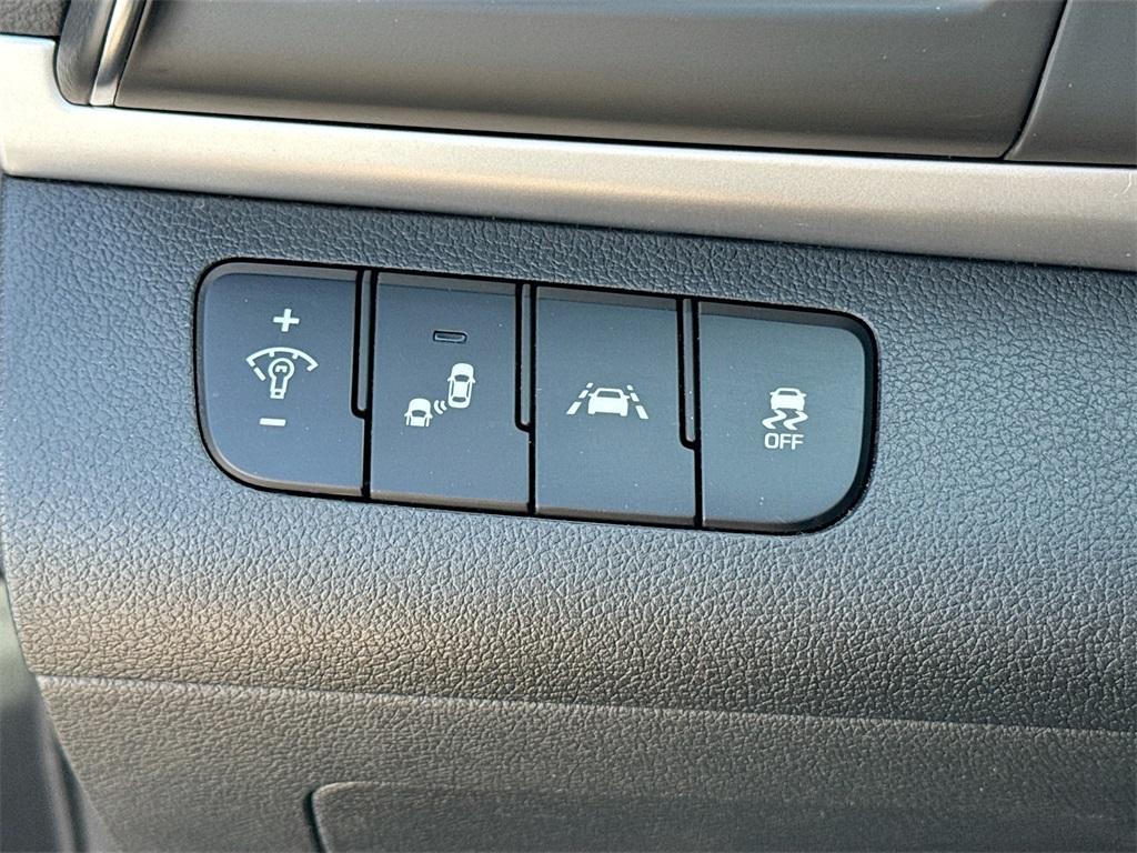 used 2020 Hyundai Elantra car, priced at $11,300