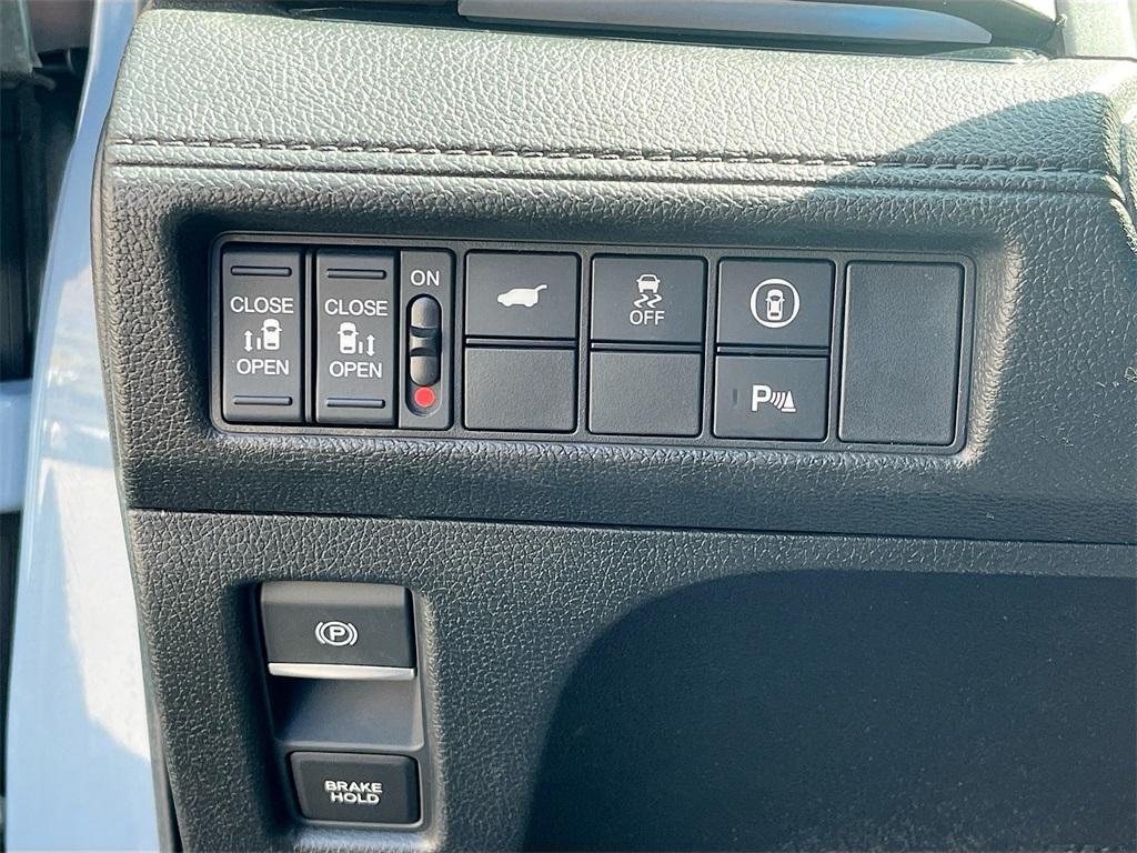 used 2024 Honda Odyssey car, priced at $32,800