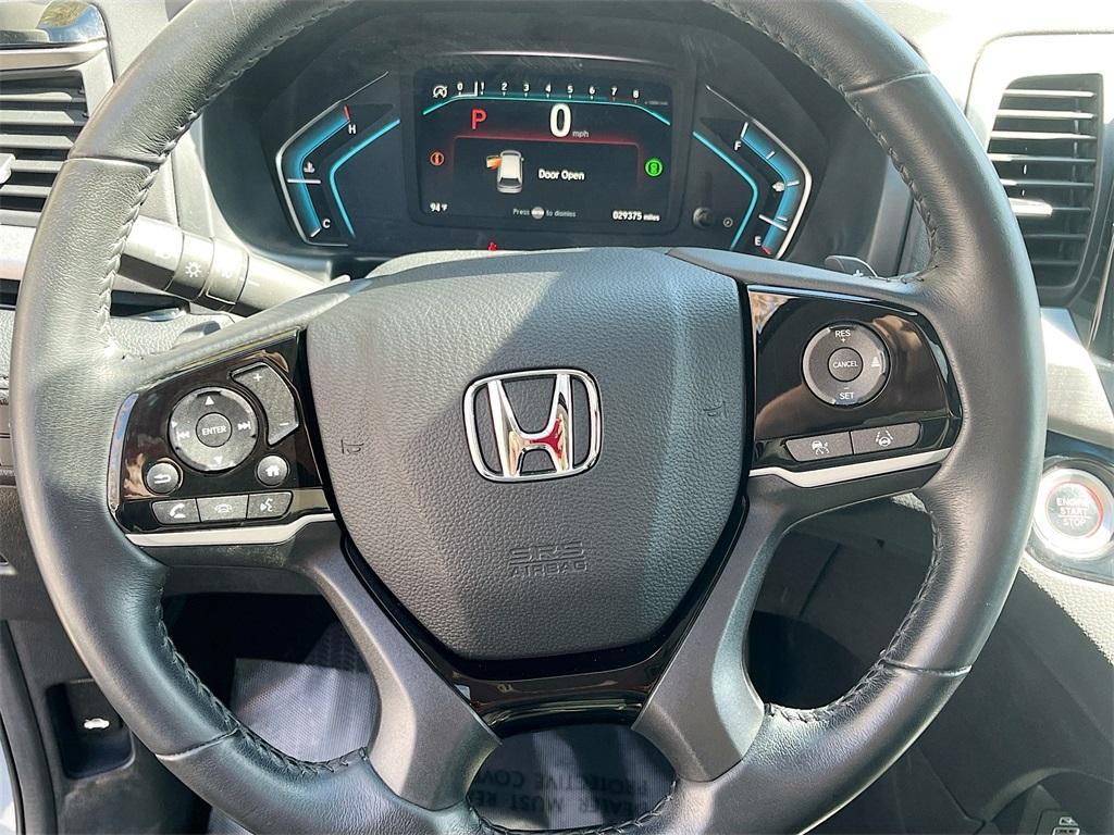 used 2024 Honda Odyssey car, priced at $32,800