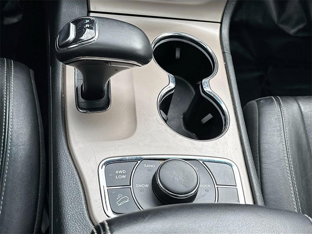 used 2014 Jeep Grand Cherokee car, priced at $11,000