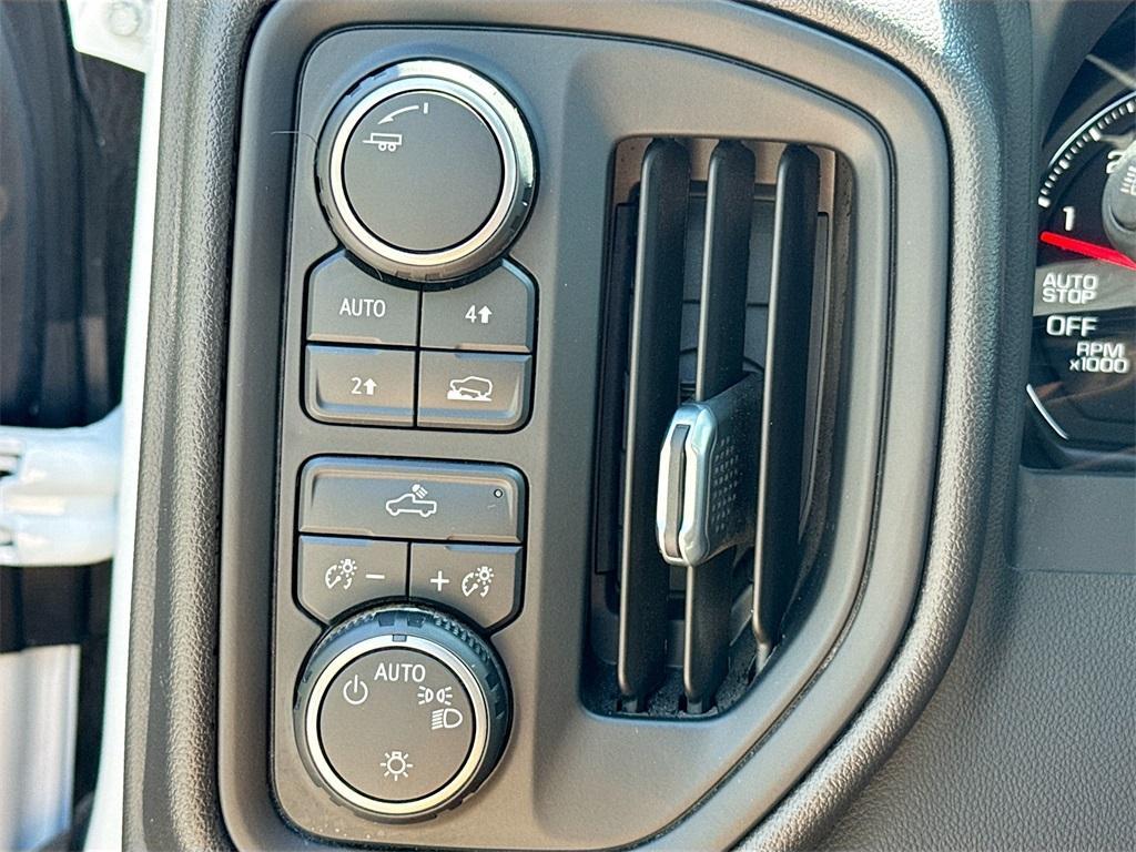 used 2023 Chevrolet Silverado 1500 car, priced at $33,100