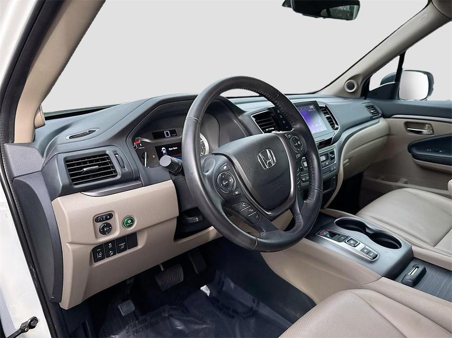 used 2022 Honda Ridgeline car, priced at $27,300