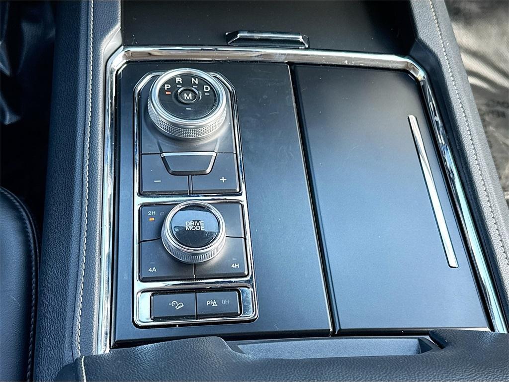 used 2022 Ford Expedition car, priced at $39,500
