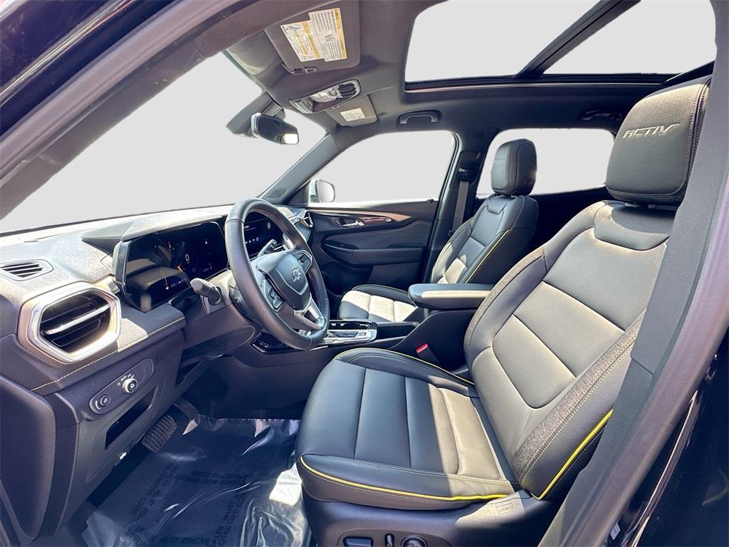 used 2024 Chevrolet TrailBlazer car, priced at $23,600