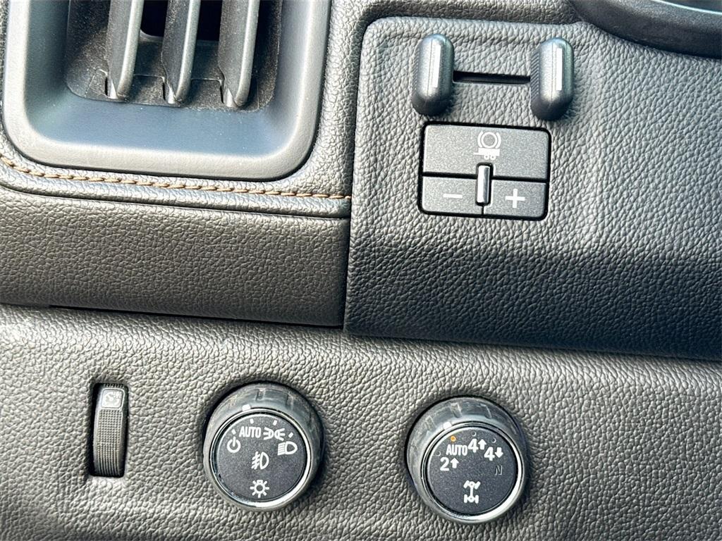 used 2021 GMC Canyon car, priced at $30,700