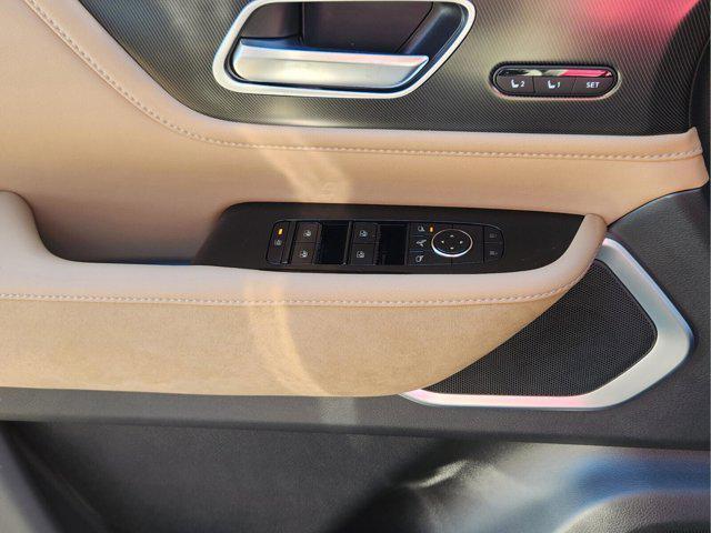new 2025 INFINITI QX80 car, priced at $94,943