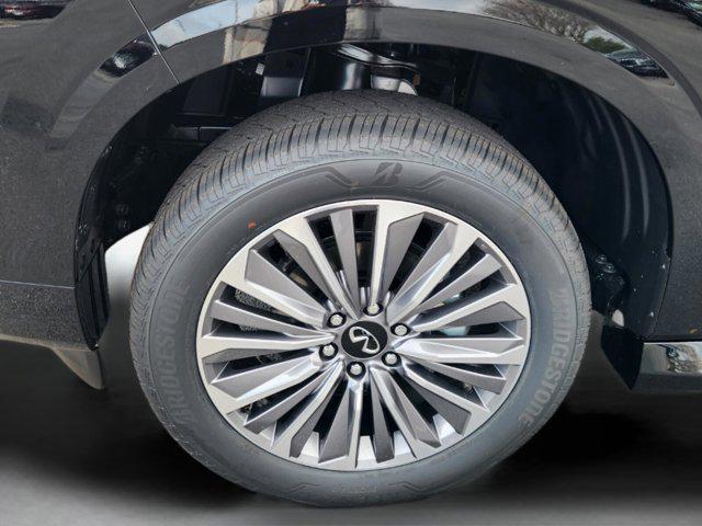 new 2025 INFINITI QX80 car, priced at $88,882