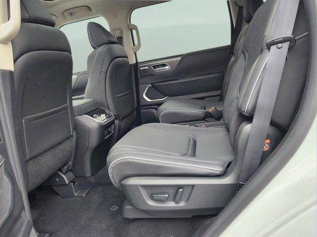 new 2025 INFINITI QX80 car, priced at $92,621