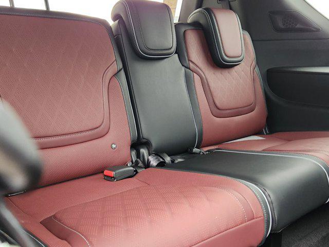 new 2025 INFINITI QX80 car, priced at $113,850