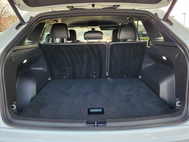 used 2024 Volkswagen Atlas Cross Sport car, priced at $34,995