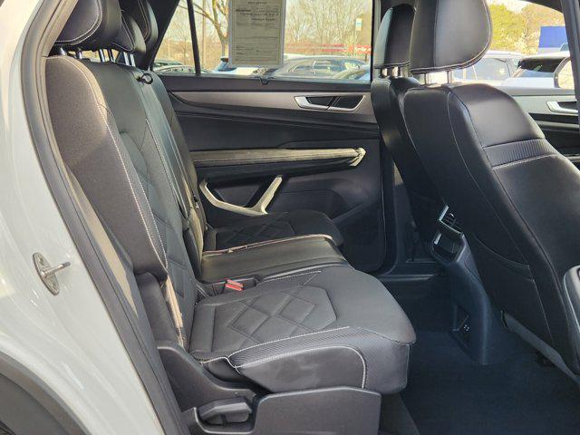 used 2024 Volkswagen Atlas Cross Sport car, priced at $34,995