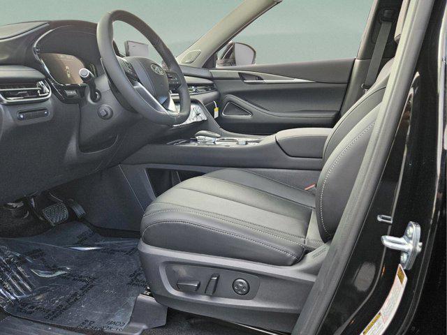 new 2025 INFINITI QX60 car, priced at $60,823